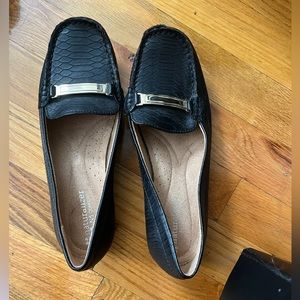 Black naturalizer loafers